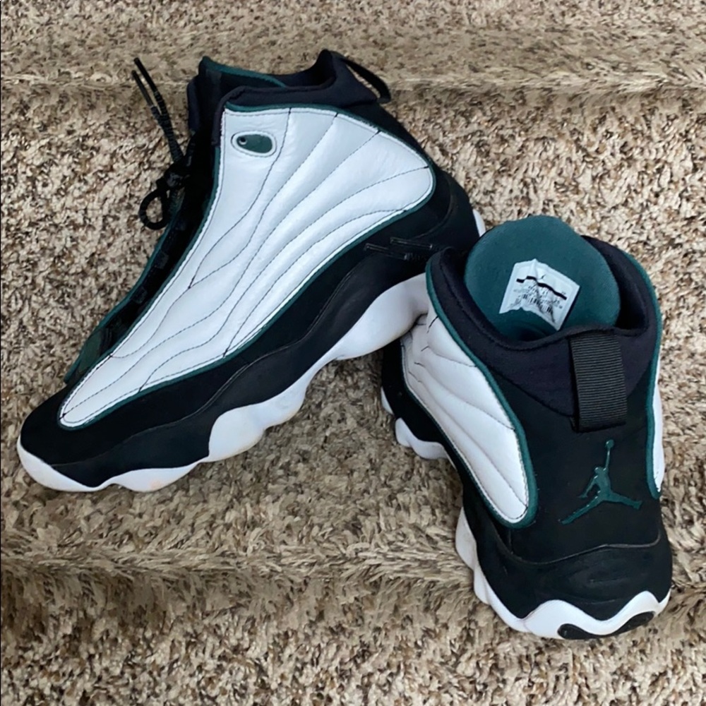 Jordan Pro strong - size 8